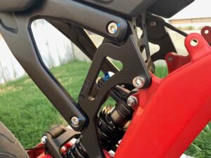 Проставки верхние для поднятия седла на Sur-Ron Light bee