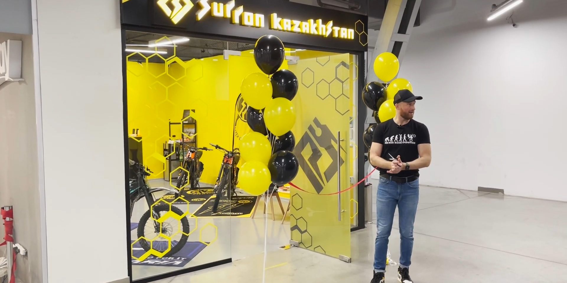 Мы открыли шоу-рум SUR-RON в КАЗАХСТАНЕ